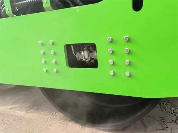 12吨压路机现场测试激振力